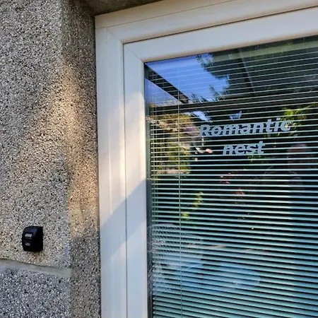 Romantic Nest With Free Parking *