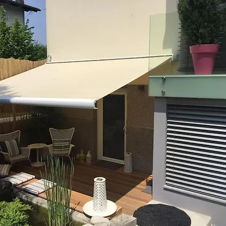 Romantic Nest With Free Parking Appartement